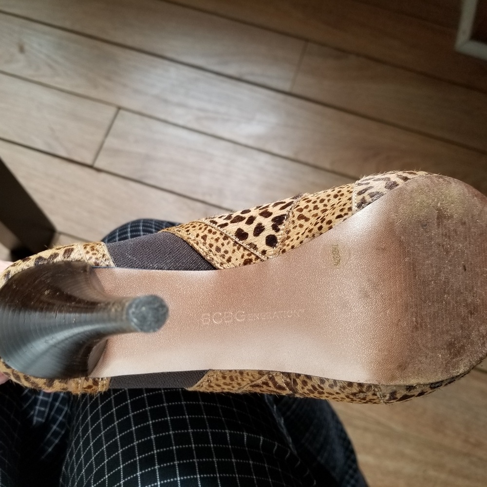 Bcbg Leopard Print Booties. Size 7.5. - image 3